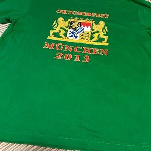 Authentic Green Oktoberfest München 2013 T-Shirt, large